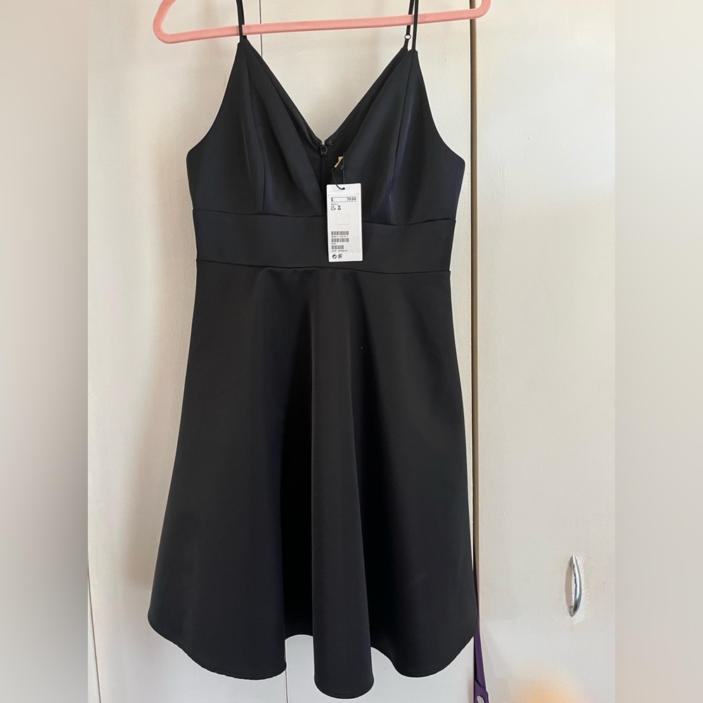 Elegant Black Sleeveless Dress
